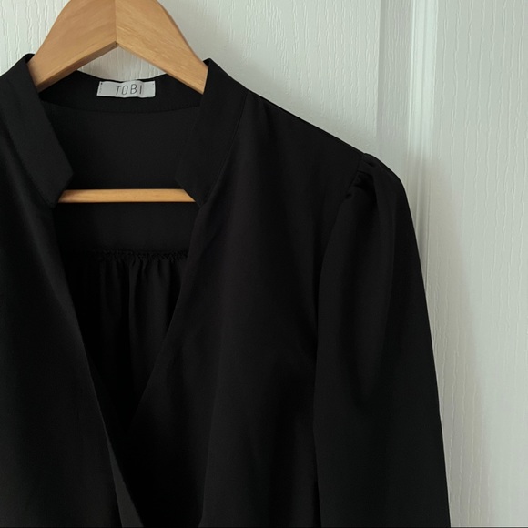 Black Dress - Picture 4 of 4